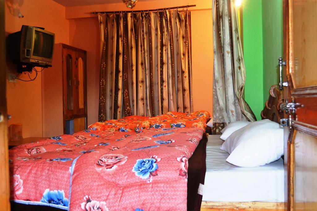 Kunal Hotel & Cottages Manāli Extérieur photo